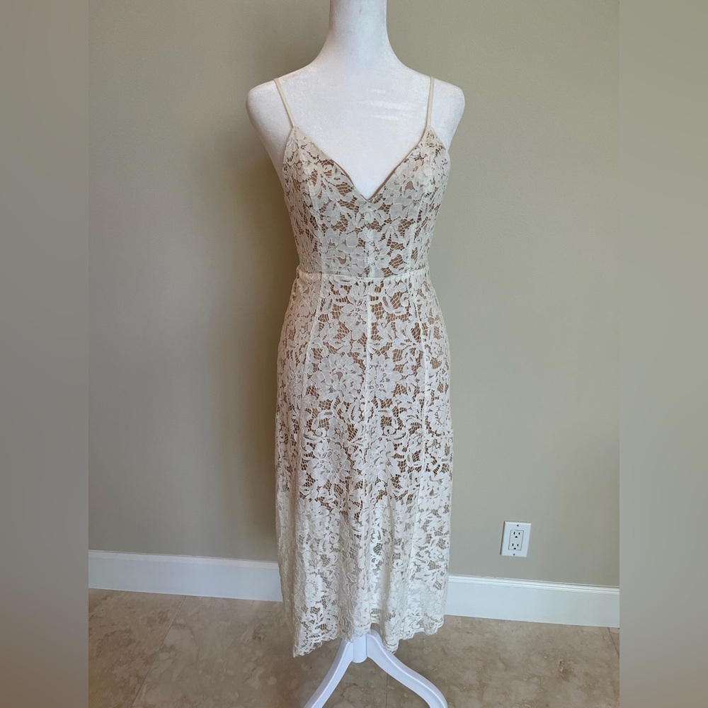 Elegant Off-White Lace Dress